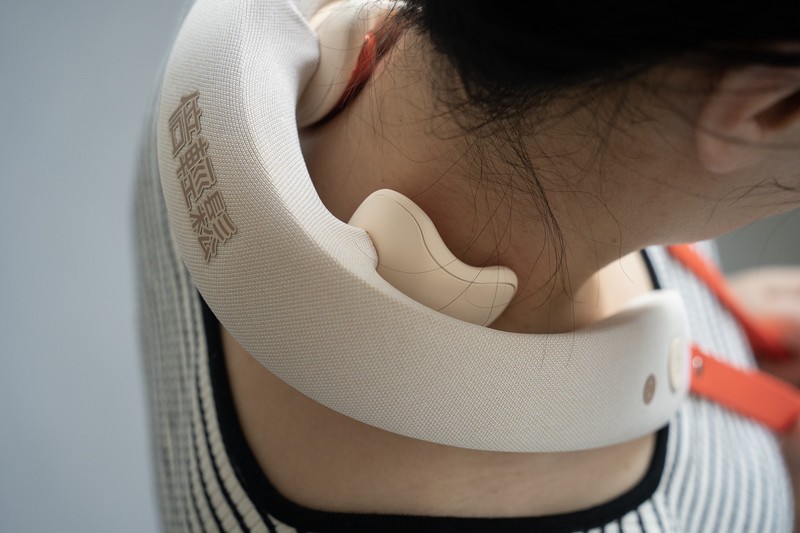 上班脖子酸了怎么办？试试倍轻松元气 CC颈