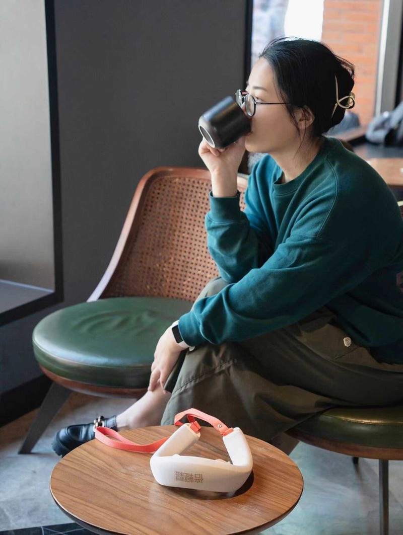 上班脖子酸了怎么办？试试倍轻松元气 CC颈