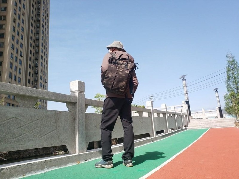 能跑10km无需换洗直接上班的功能西裤：单导25 款单湃休闲西裤