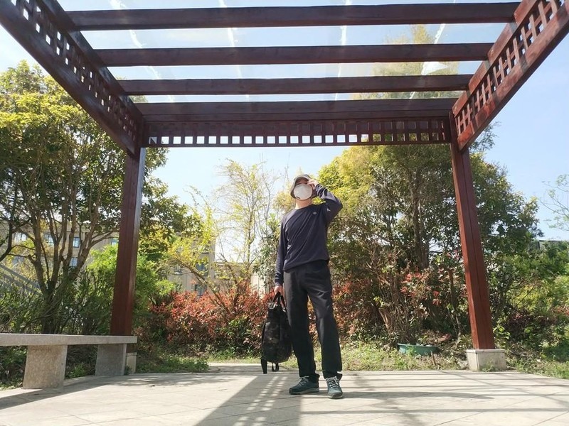 能跑10km无需换洗直接上班的功能西裤：单导25 款单湃休闲西裤