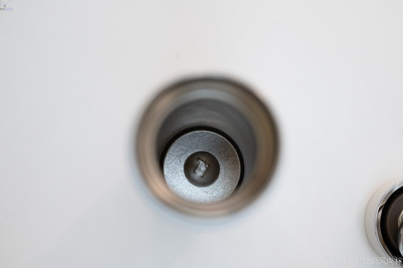 咖啡控狂喜，宫菱Ti1纯钛保温杯，清洁简单不串味