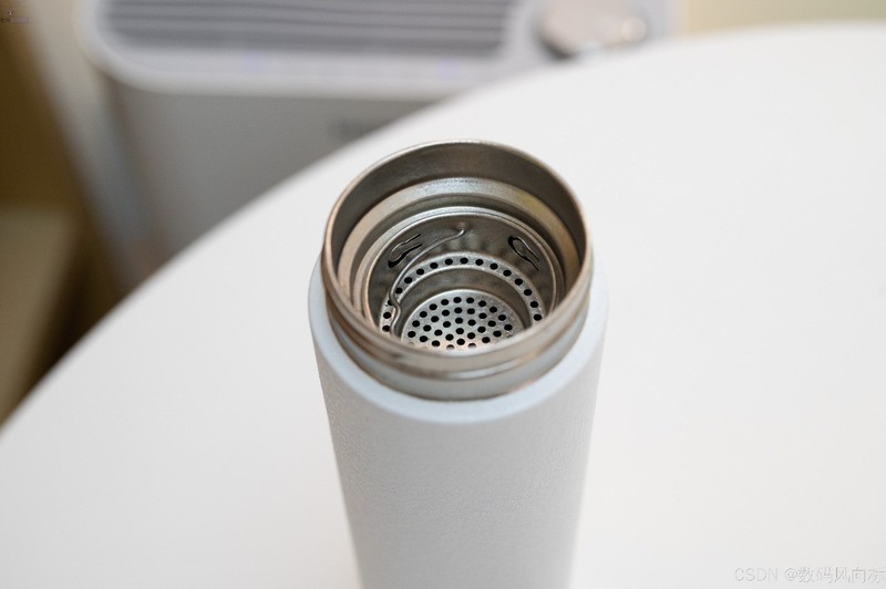 咖啡控狂喜，宫菱Ti1纯钛保温杯，清洁简单不串味