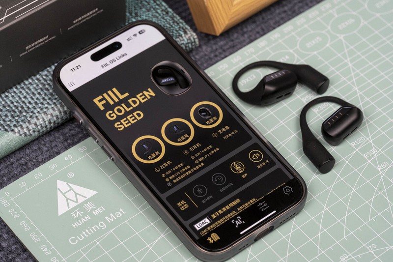 把AI塞进蓝牙耳机，FIIL GS Links抢了速录员和同声传译的饭碗