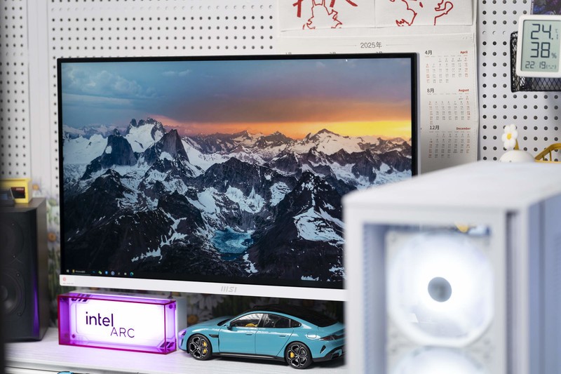 定位商务素质全能，软硬件综合护眼，Modern MD272UPHW显示器评测