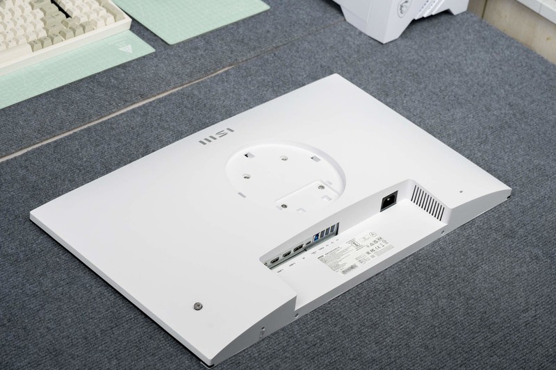 定位商务素质全能，软硬件综合护眼，Modern MD272UPHW显示器评测