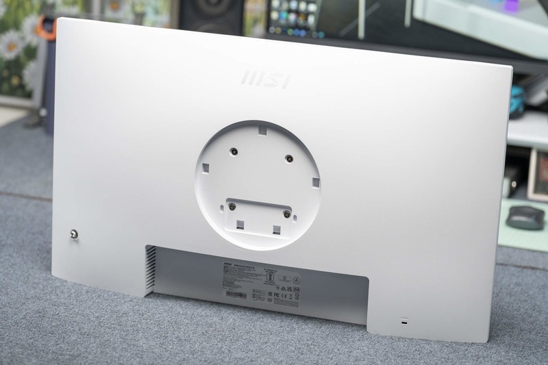 定位商务素质全能，软硬件综合护眼，Modern MD272UPHW显示器评测