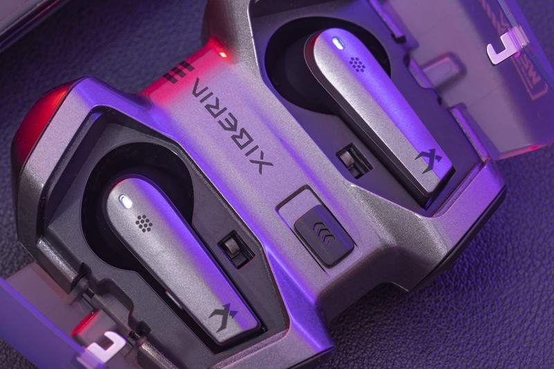 赛博朋克与外太空，告别延迟的真电竞TWS耳机，西伯利亚W20双模TWS耳机