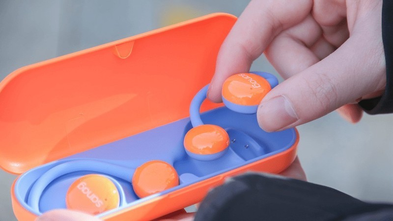 这款零重力旋翼式运动耳机99%运动达人没见过，塞那Z61S Pro体验