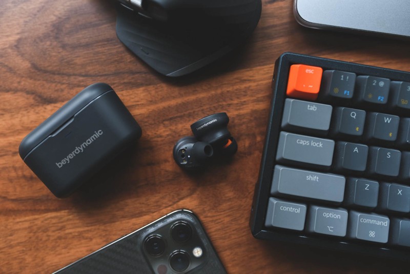 终究憋出大招，拜雅FREE BYRD：虽迟但到，烧友表示刚刚好