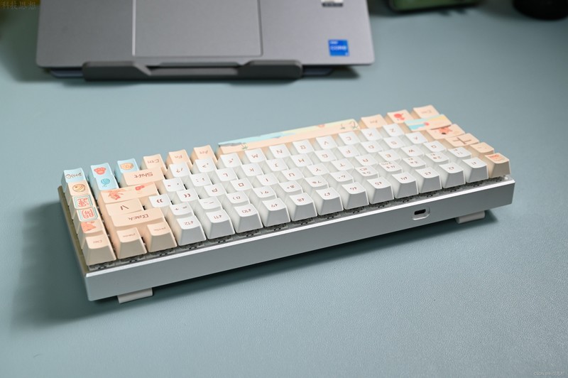 设计超萌的机械键盘，超有手感还不吵人，雷柏MT510PRO键盘上手