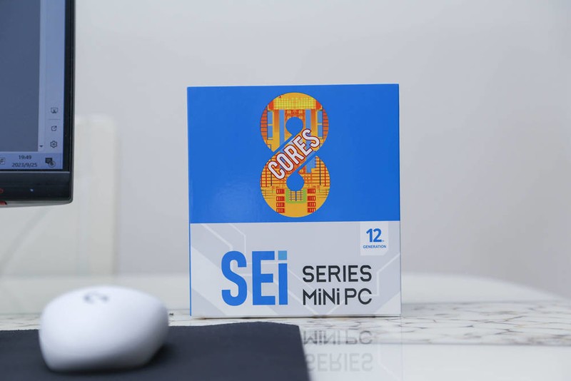 零刻SEi12迷你主机评测，12代酷睿i5-12450H，巴掌大小跑分近百万