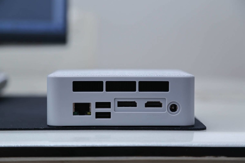 零刻SEi12迷你主机评测，12代酷睿i5-12450H，巴掌大小跑分近百万