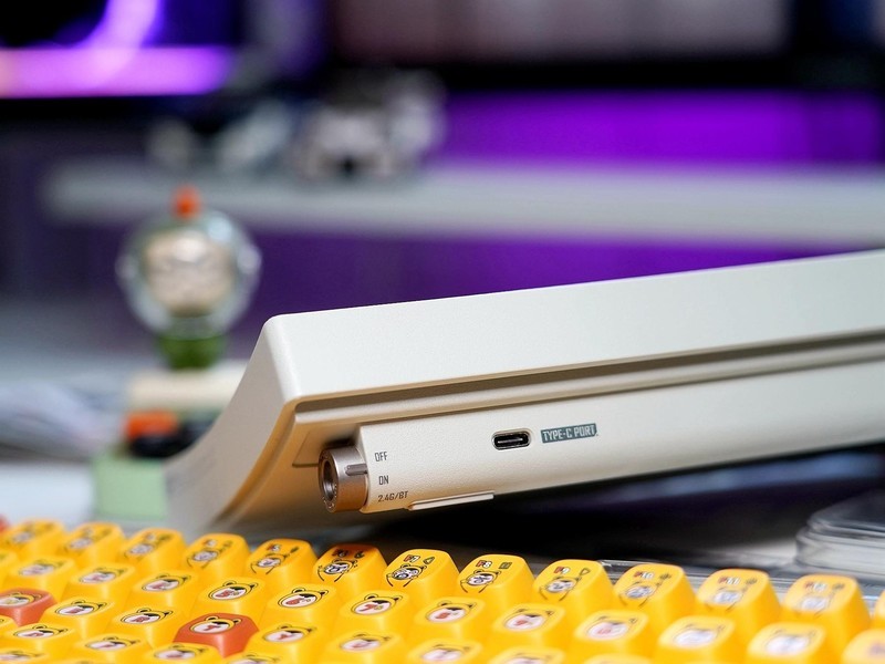 女生机械键盘怎么选？打造漂亮桌搭，女神节送Lofree洛斐小翘没错