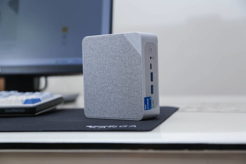 零刻SEi12迷你主机评测，12代酷睿i5-12450H，巴掌大小跑分近百万