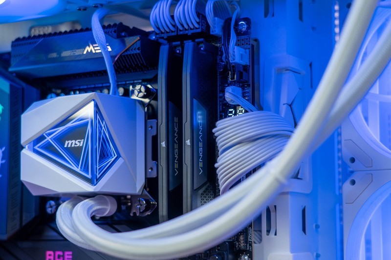 特挑颗粒与铝制马甲的卓越体验，美商海盗船复仇者内存体验