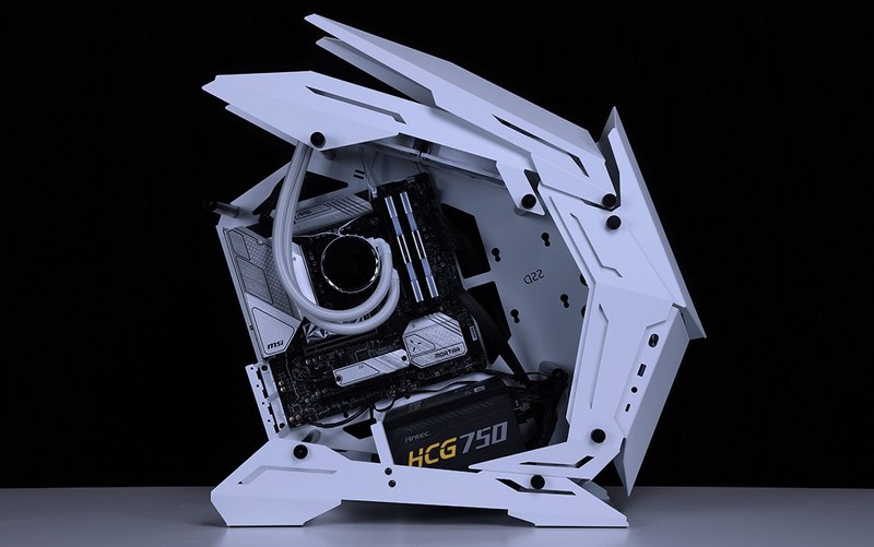 迷你版“巨物”异形机箱，搭配可超频的非K酷睿i5-12400装机分享