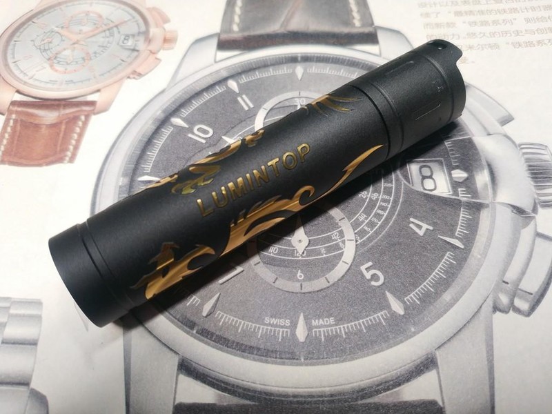 精工品质，美好寓意：雷明兔潜龙手电