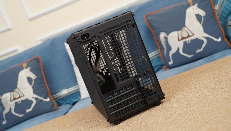 谁才是高性价比游戏神器？R5 9600X、i5 14600KF对比测试