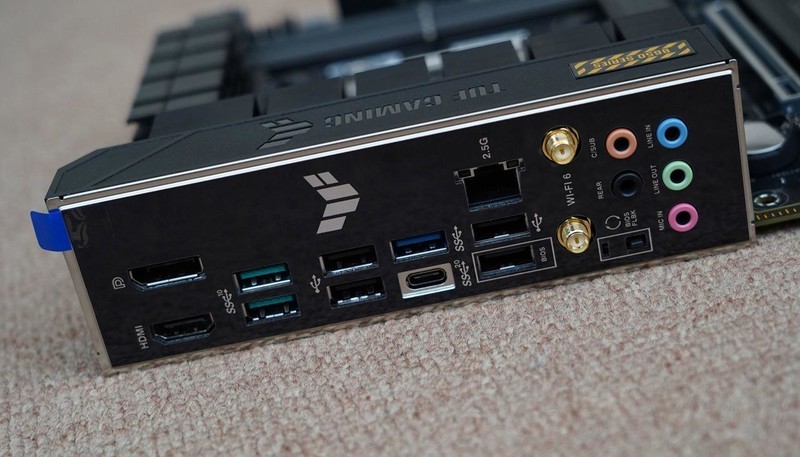 谁才是高性价比游戏神器？R5 9600X、i5 14600KF对比测试