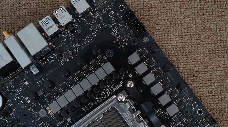 谁才是高性价比游戏神器？R5 9600X、i5 14600KF对比测试