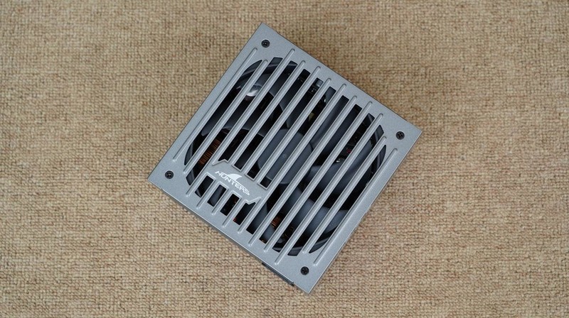 谁才是高性价比游戏神器？R5 9600X、i5 14600KF对比测试