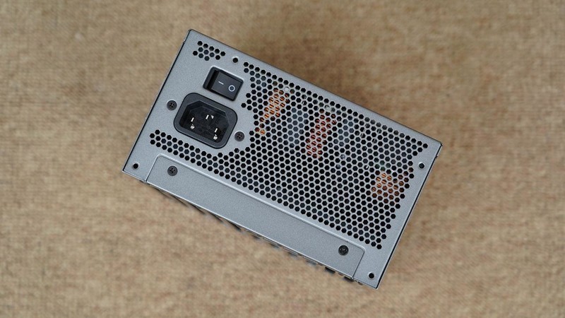 谁才是高性价比游戏神器？R5 9600X、i5 14600KF对比测试