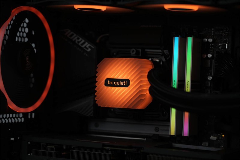 德商德静界主机：静谧与性能的完美融合，静享科技之美！