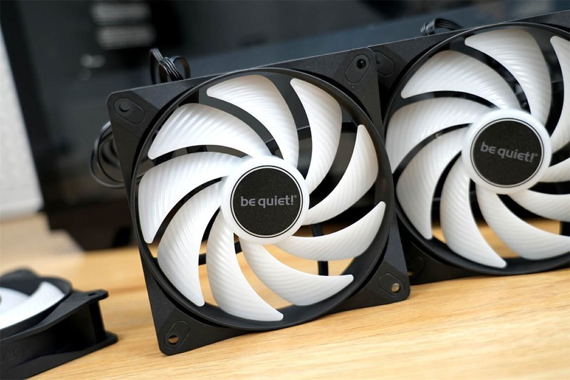 德商德静界主机：静谧与性能的完美融合，静享科技之美！