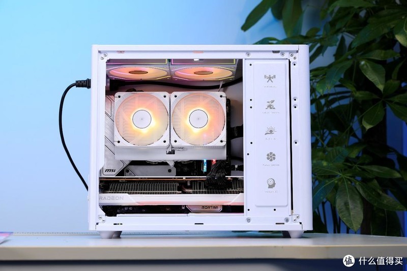 独角兽漫迷的最爱，硕一凤凰U350打造高达主题装机