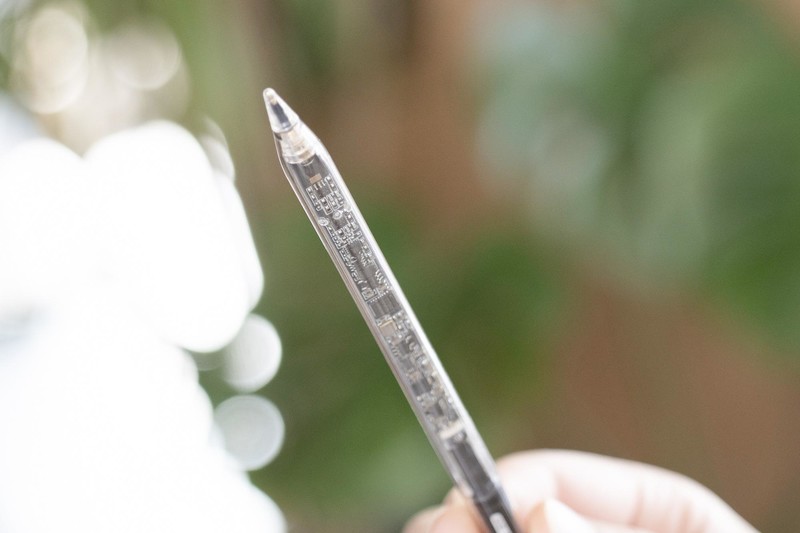 透明设计，科技感十足，Apple Pencil2最佳平替