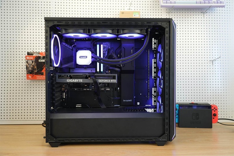 德商德静界主机：静谧与性能的完美融合，静享科技之美！