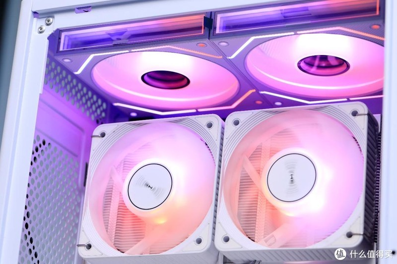 独角兽漫迷的最爱，硕一凤凰U350打造高达主题装机