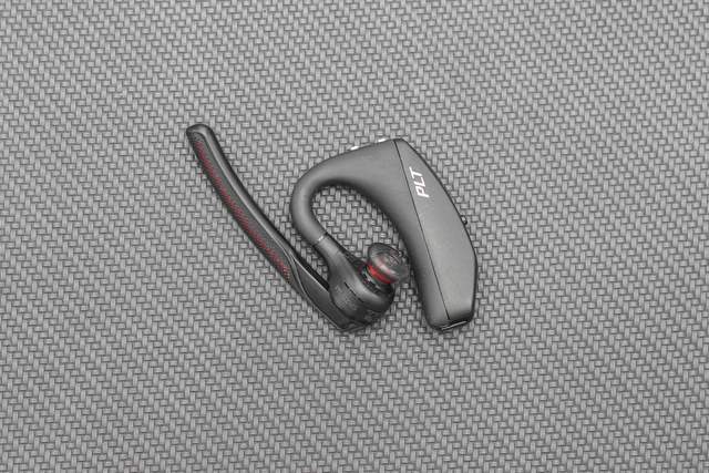 商务降噪耳机！缤特力Voyager 5200开箱体验，户外好助手