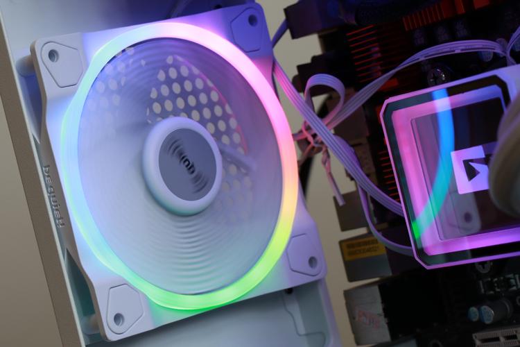 省电又安全！RTX40系列电源超给力，德商德静界1000w、Light Wings机箱风扇开箱体验