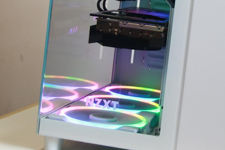 完美海景房！让电脑焕发新生，NZXT H9 flow机箱、艾湃电竞魔立方360水冷散热开箱体验