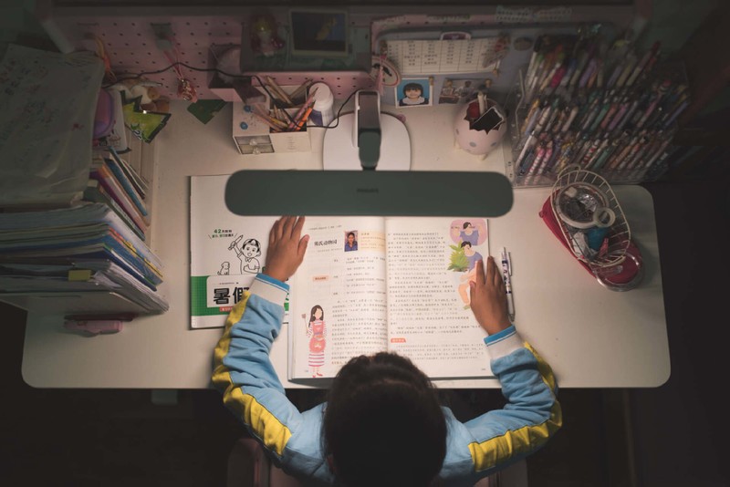 叠BUFF的飞利浦A1护眼灯，卖点之多总能戳中你的刚需