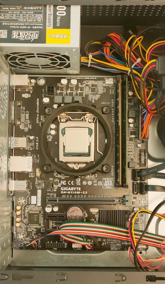 华南B660M-ITX主板搭配超频三蜂鸟和蓝戟DG1性能如何？|华南金牌