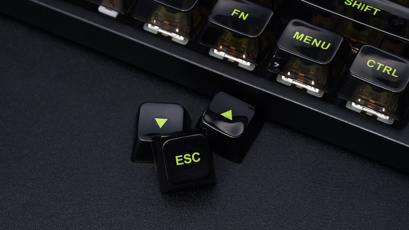 佳达隆小袋鼠轴配黑透键帽，迪摩F87三模机械键盘再进化