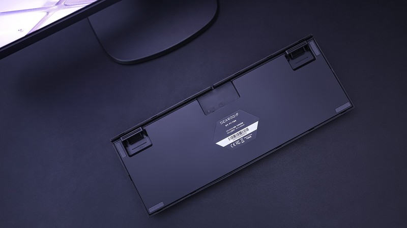 佳达隆小袋鼠轴配黑透键帽，迪摩F87三模机械键盘再进化