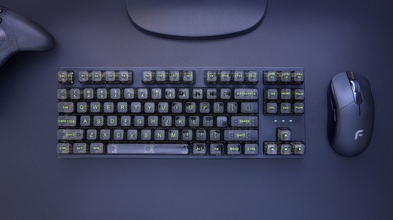 佳达隆小袋鼠轴配黑透键帽，迪摩F87三模机械键盘再进化