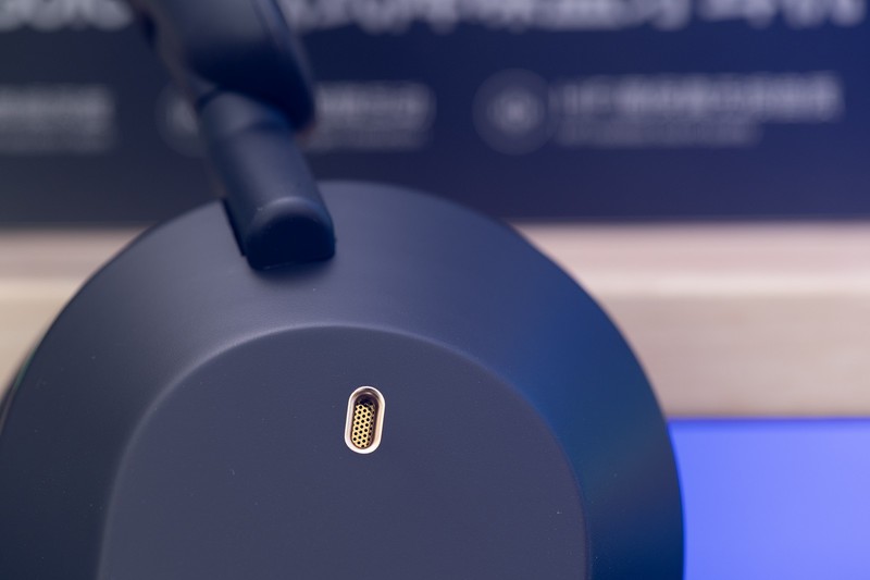 双十一耳机推荐，-52dB降噪140小时长续航，iKF Solo头戴式蓝牙耳机