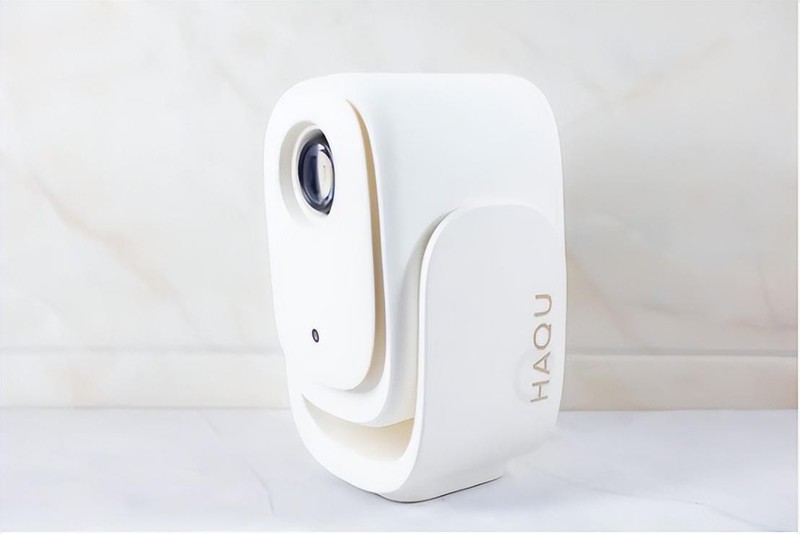 真1080P，投影效果出色，适合家用，哈趣Q1云台投影仪体验