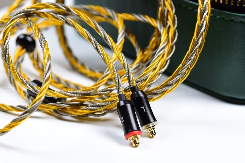 牛之系列、星空高度！音可若瓦平头塞旗舰星牛试听