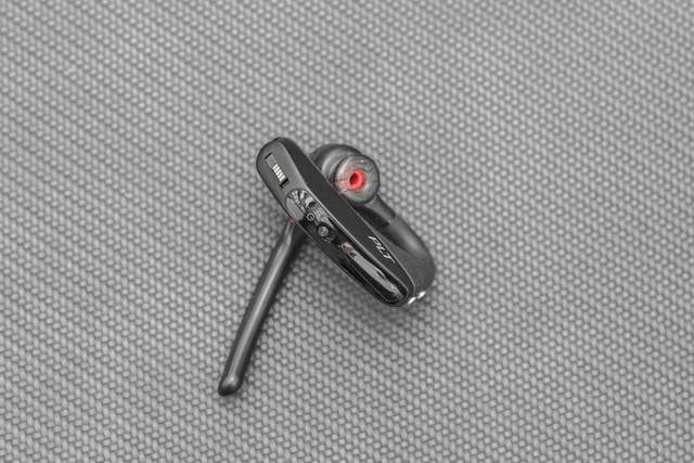 商务降噪耳机！缤特力Voyager 5200开箱体验，户外好助手