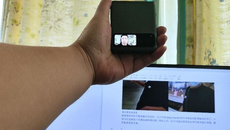 小巧便携颜值高，3999元即可到手的Moto Razr40上手体验