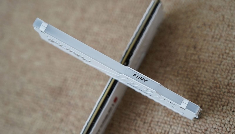 千元级游戏CPU哪家强？9600X VS 14600KF对比评测告诉你答案