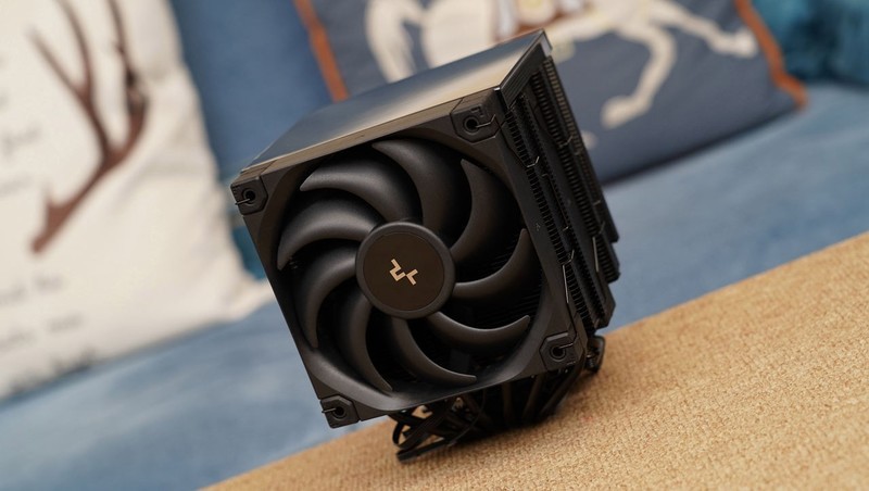 千元级游戏CPU哪家强？9600X VS 14600KF对比评测告诉你答案