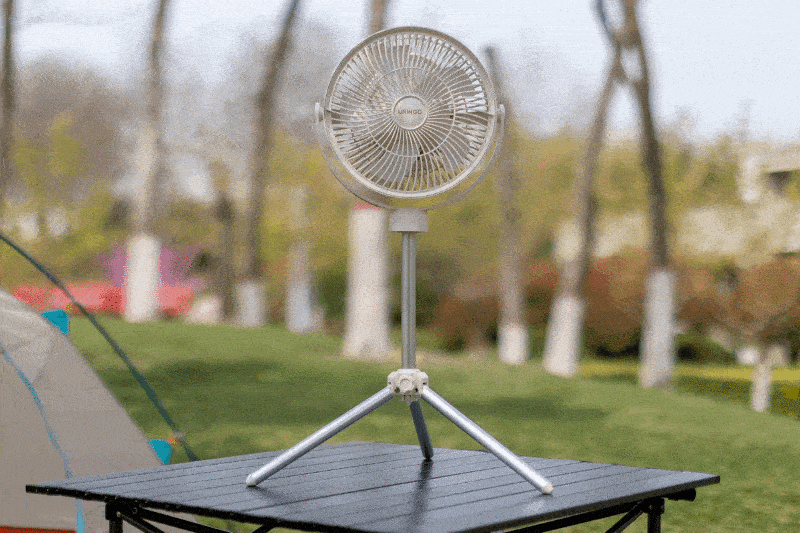 户外清凉无蚊虫，七彩叮当露营风扇，让夏日露营更有氛围感