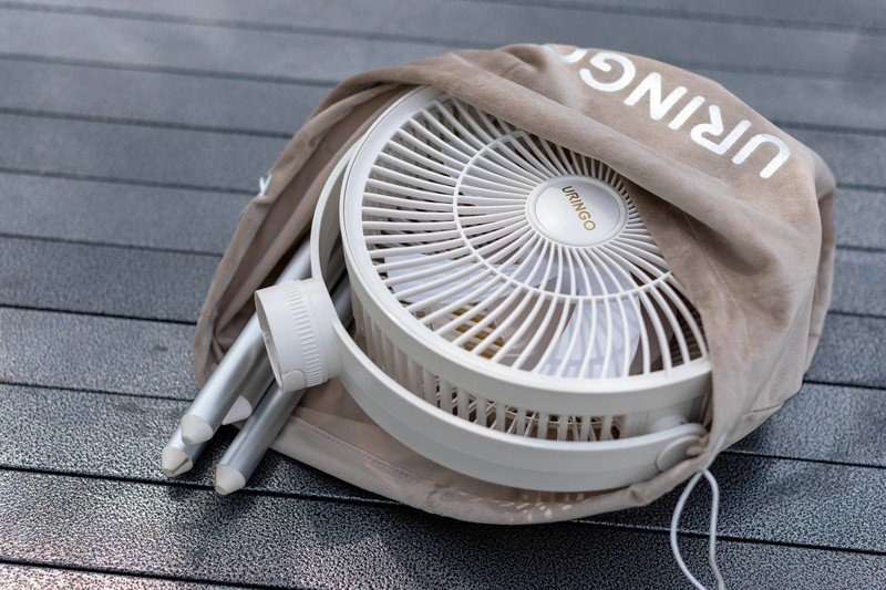 户外清凉无蚊虫，七彩叮当露营风扇，让夏日露营更有氛围感