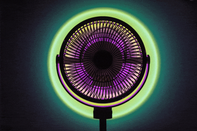 户外清凉无蚊虫，七彩叮当露营风扇，让夏日露营更有氛围感